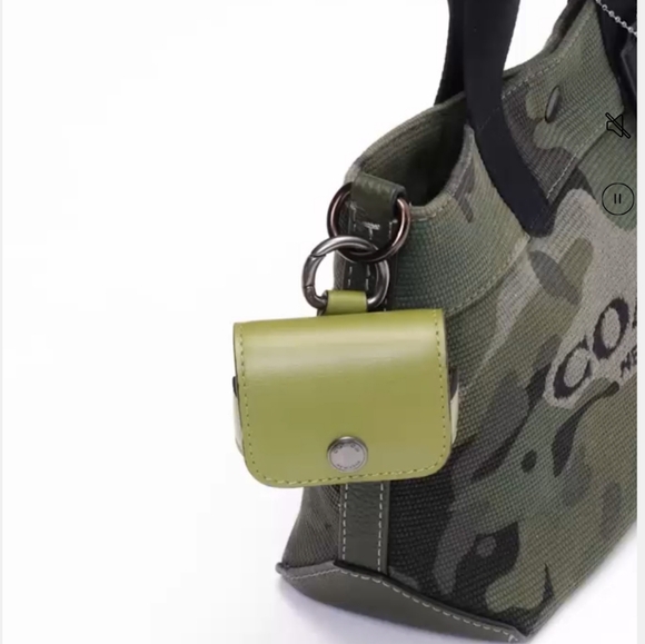 COACH Wireless Earbud Case |Gunmetal Charcoal Black Signature Canvas & Leather - Picture 9 of 14